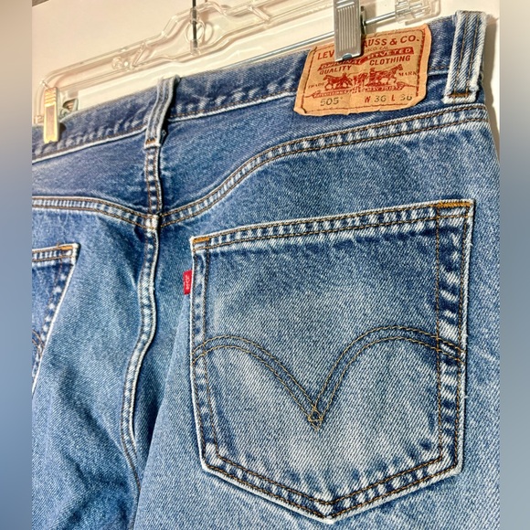 LEVI’S 505 Regular Fit Blue Jeans - Picture 10 of 12